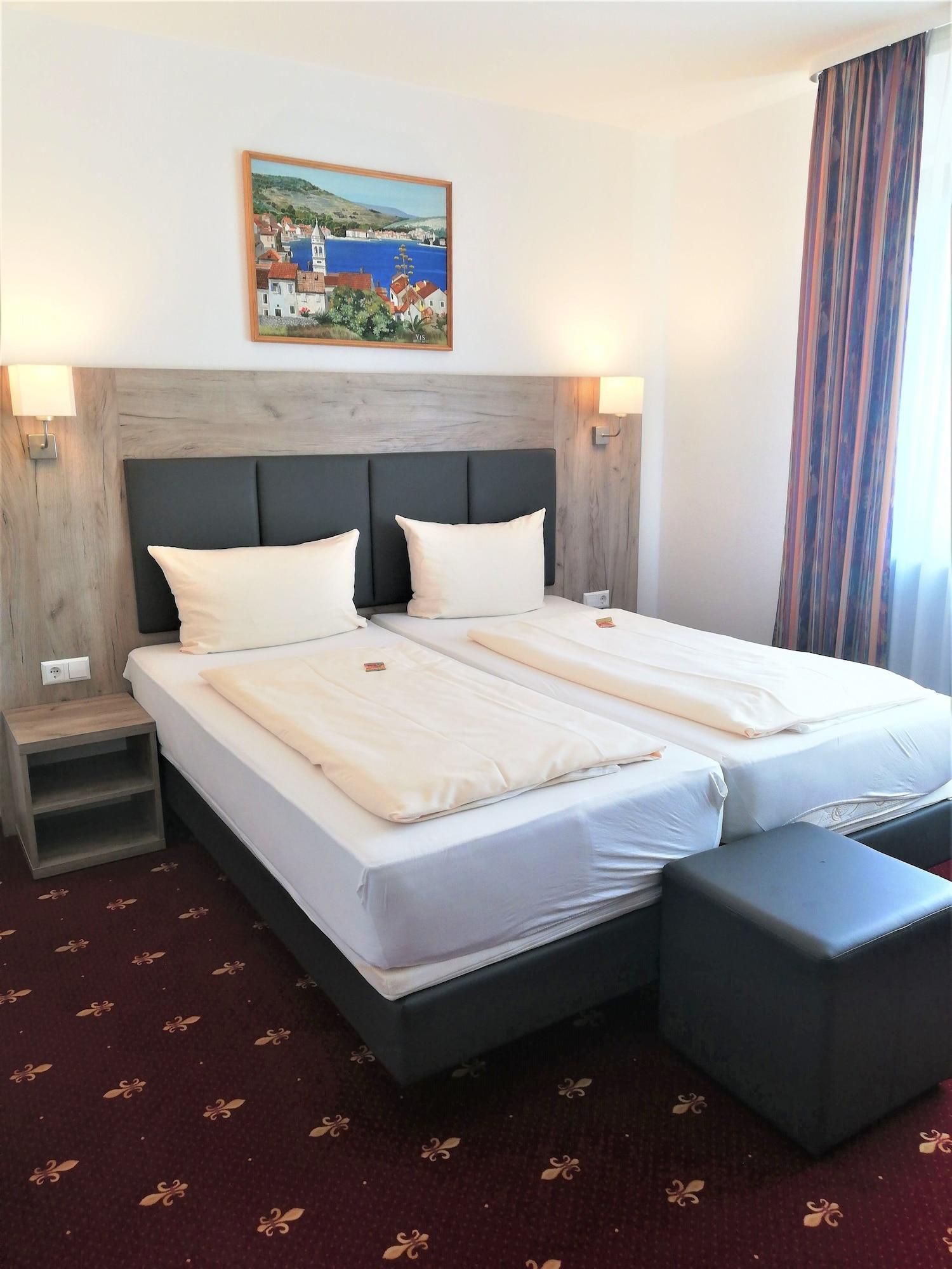 Hauptbahnhof Hotel 3*