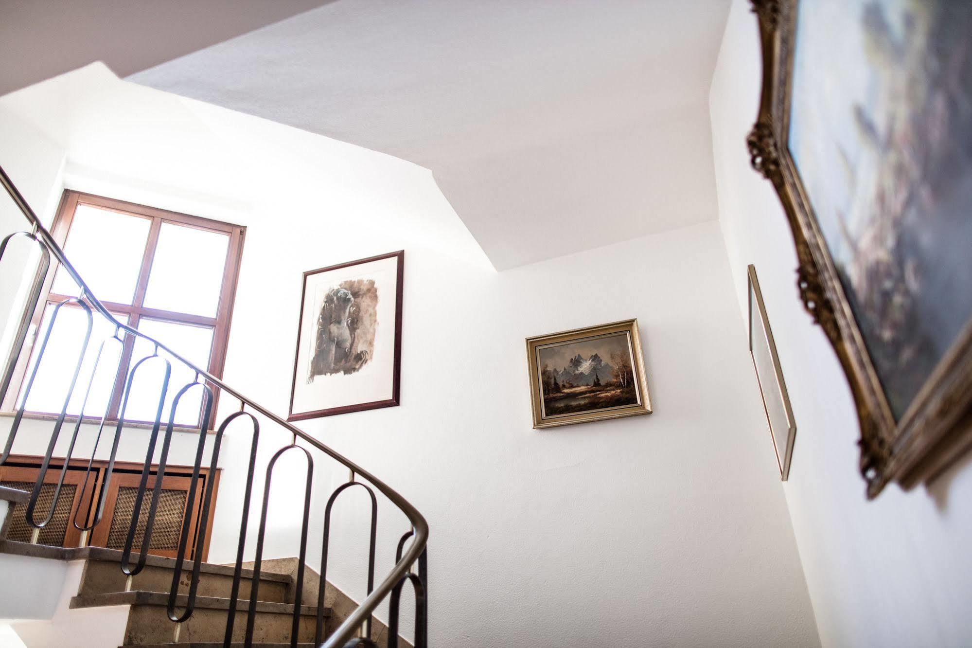 Hotel Hauptbahnhof 3*